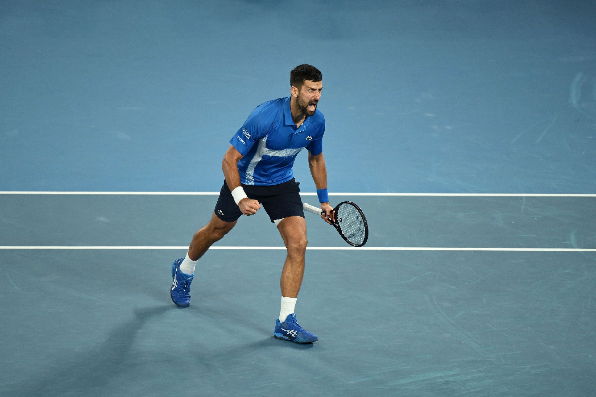 Kaiyun-德约科维奇重返赛场，战术调整首场状态出色，法国队观众沸腾！